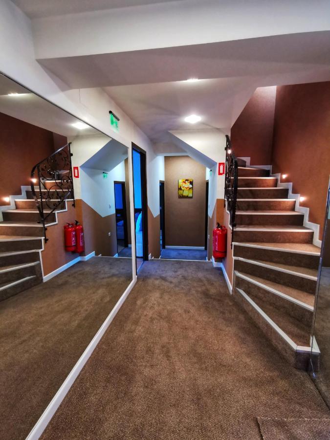 Hotel Swiss Shumen Ngoại thất bức ảnh