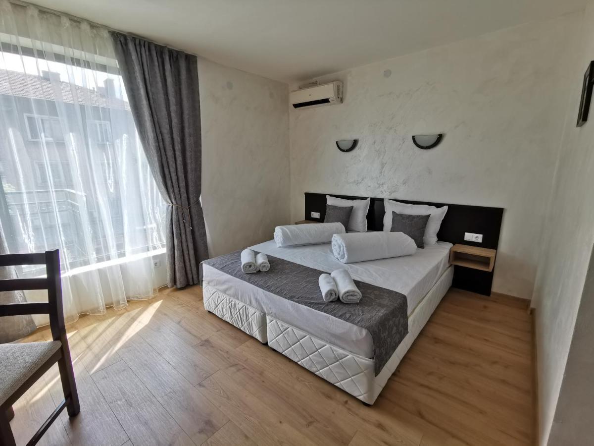 Hotel Swiss Shumen Ngoại thất bức ảnh